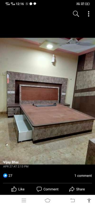 *bed*
wooden model double bed