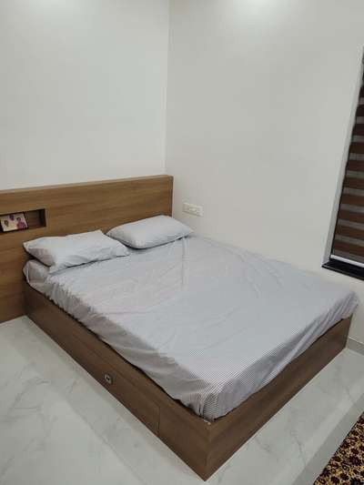 bed cout.9526284034