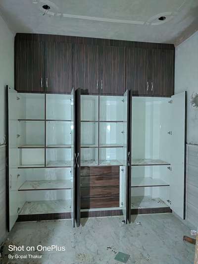 *wardrobe modular kitchen*
wooden and fitting 5year warranty
best service