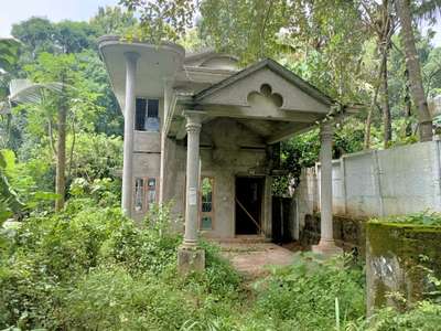Chathanoor sheemattimukku
1990sqft Home
5cent contact
9544300442