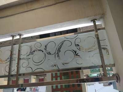 Steel ki railing Tapan glass