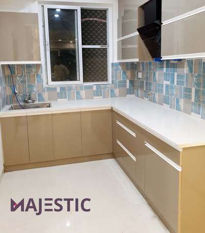 L SHAPE Modular kitchen for Small spaces by Majestic Interiors 9911692170
WWW.MAJESTICINTERIORS.CO.IN
#interiordesigner #latestkitchendesign
#modular_kitchen
#kitchendesign
#ModularKitchen
#modularwardrobe
#modularkitchendesign
#LShapeKitchen
#kitchenmanufecturer
#kitchenmakeover
#interiordesignerinfaridabad
#faridabad
#majesticinteriors
