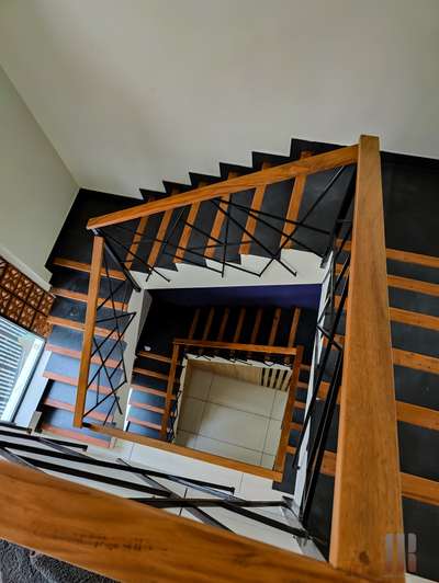 #designedbycivilengineer #CivilEngineer #civilcontractors #architecturedesigns #InteriorDesigner #interiorskerala #stairs #HomeDecor #HouseDesigns #ModularKitchen #StaircaseDecors #AluminiumWindows #everyone