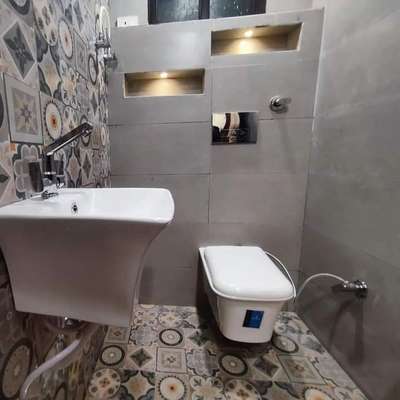 gray tile with neesh light contras looks good 
 #FlooringTiles  #BathroomStorage  #BathroomTIles  #wall tile #KitchenTiles