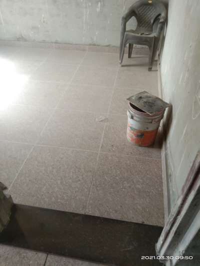 Guru flooring tile
