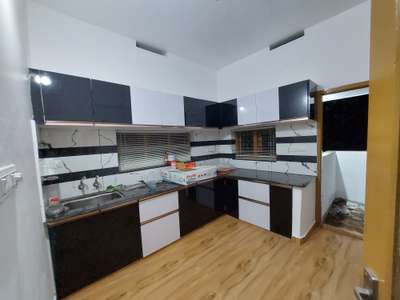 completed Work modular Kitchen 
710 full gurjan ply with mica
#KitchenIdeas #ModularKitchen #moderndesign