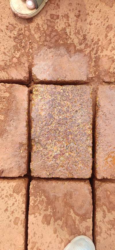 Laterite stone
 #redstone  #redstonetemple  #lateritestone  #laterite  #chengallu  #vettukallu  #nalukett