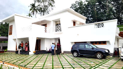 3500/4 bhk/Contemporary style
15 cent/double storey/Kottayam

Project Name: 4 bhk,Contemporary style house 
Storey: double
Total Area: 3500
Bed Room: 4 bhk
Elevation Style: Contemporary
Location: Kottayam
Completed Year: 2022

Cost: 76  lakh
Plot Size: 15 cent