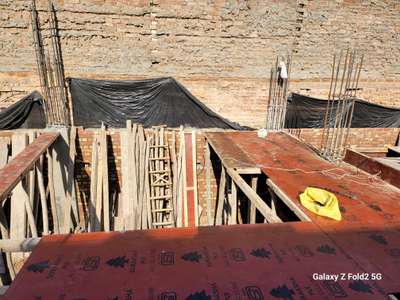 Shuttering work ar site

#shuttring #plywoodwork #shuttering_work #labour #Delhihome #builderfloor