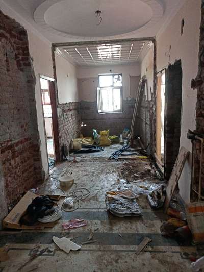new site start janakpuri
all interior  #InteriorDesigner   #Carpenter  #fabricators  #popceiling  #BathroomTIles  #ModularKitchen