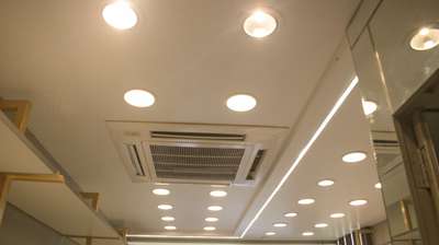 simple and elegant false ceiling design by me 
#InteriorDesigner #FalseCeiling #LivingroomDesigns #HouseDesigns #house_planning #rennovations