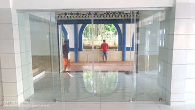 toughened glass manual sliding door with ozone fittings