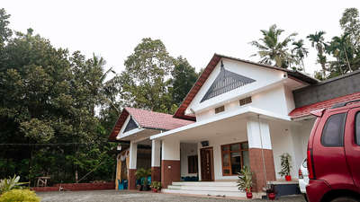 Residence for mr. praveen sebadtian
area : 2650 sqft
location : cherupuzha
 #KeralaStyleHouse  #MixedRoofHouse  #keralahomeplans  #architectjanissony