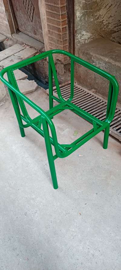 iron chair with green powder coating ready 
9210104006
