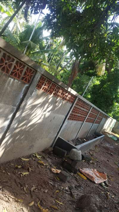 compound wall with jali