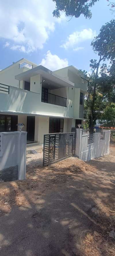 Area Of House : 2200sqft
Cost of Work : 3200000/-
Category : Budget Houses
Location : Melemukk, Trivandrum
for more details Contact us : 8590489010