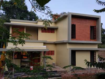 completed residence
@ thrissur
2700 sqft
48 lakh