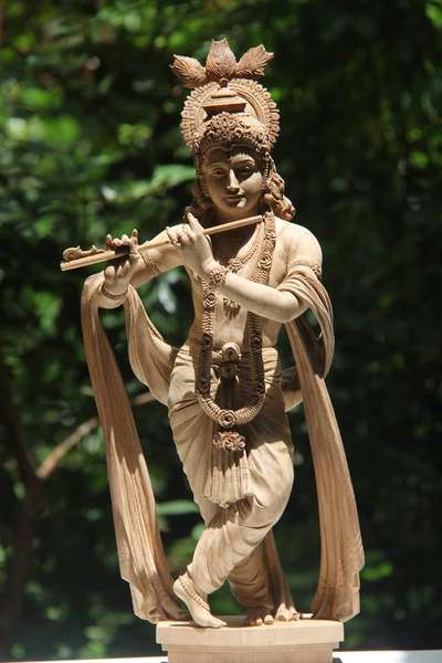 krishna wooden sculpture teak wood
