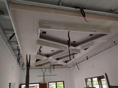 Gypsum ceiling, New work, 
contact 7907169022
 #GypsumCeiling  #FalseCeiling  #newhome   #keralastyle  #KeralaStyleHouse  #InteriorDesigner  #trendingdesign  #trendingkollam  #simplehomeplans  #ceiling