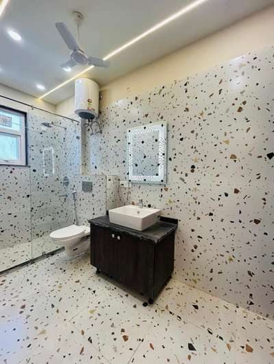 #InteriorDesigner 
 #LUXURY_INTERIOR 
 #BathroomDesigns