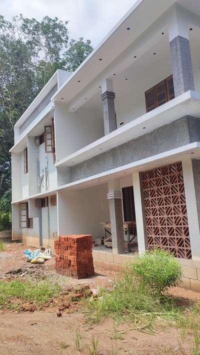 #ElevationHome   #keralastyle  #HouseConstruction   #frontElevation  #homeinterior  #HomeDecor  #homesweethome🏡💕 #vasthuplan  #vasthushasthra