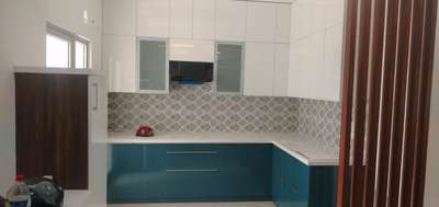 *modular kitchen*
modular kitchen with bothside laminate sunmica
six basket with 3 year warranty