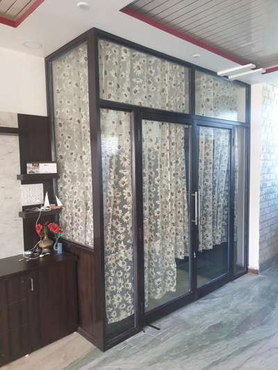 #_aluminiumdoors  #partitionwall  #glassworks#glass partition