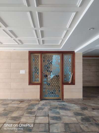 #amazingParkingArea #parking #cnc #cncdesign #Entrance #DoorsIdeas #FlooringTiles #popceiling #InteriorDesigner #Architectural&Interior