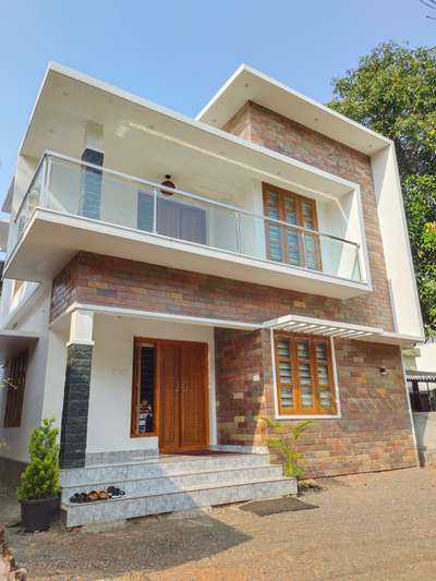 Residential Villa @ Kechery, Thrissur

Completed Project...