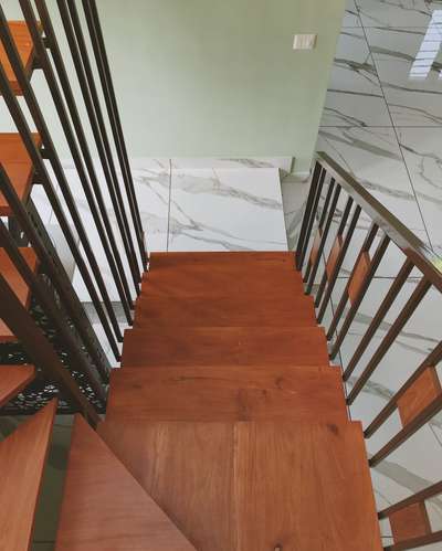 Metal staircase work @kakkanad
.  
#metalstaircase 
#staircase
#FABRICATION&WELDING 
#kuttathindustries