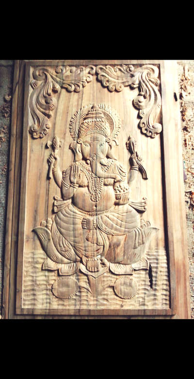 ganapathy wood door
 #woodcarving  #woodcraft  #lordganesha  #FrontDoor  #intiriordesign  #HomeDecor  #traditionl