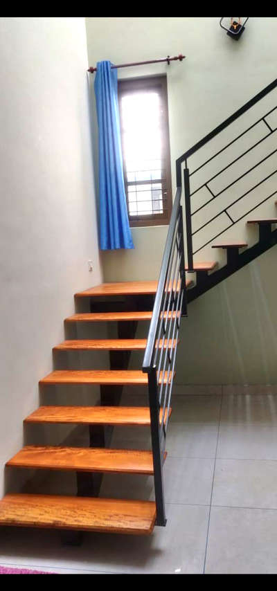 Thirumala Site, Staircase #StaircaseDecors  #WoodenFlooring  #moderinteriors  #fabricatedstaircase  #teakwood  #MrHomeKerala  #koloapp  #koloamaterials