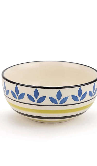 Hand painted Ceramic Bowl With Spoon ( Set of 2 )
#decor#bowl#ceramic#setof2#beautiful#serveware#tableware #decorshopping