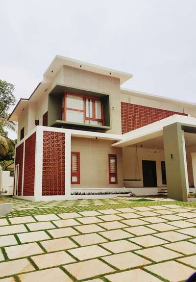 #CivilEngineer  #civilcontractors  #civil_engineering_ce  #40LakhHouse  #HouseConstruction  #KeralaStyleHouse  #budget  #hometheaterdesign  #semi_contemporary_home_design  #ContemporaryStyle  #LandscapeIdeas