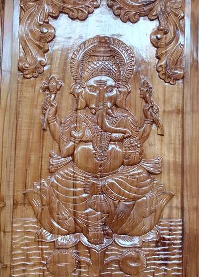 ganapathy wood
 #lordganesha  #ganapathy  #woodcarving  #FrontDoor  #Prayerrooms  #HomeDecor  #intiriordesign