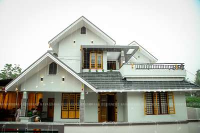 Kerala style designs  #KeralaStyleHouse  #InteriorDesigner  #HomeDecor  #LivingroomDesigns  #partitiondesign