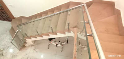 GLASS RAILING & STAINLESS STEEL TOP