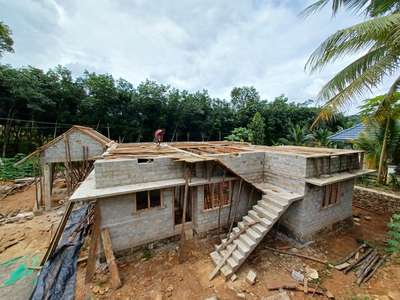 #Roof #shuttering_work getting completed @ #kumplampoika #Pathanamthitta #site
For Enquiries,
kindly contact us on,
L&N Consultancy And Construction.
Mob:8891343068