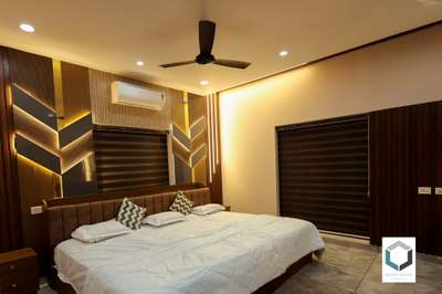 Bedroom  #BedroomDecor  #MasterBedroom  #KingsizeBedroom  #BedroomDesigns  #InteriorDesigner  #kollamdesigner  #kollamhouse  #architecturedesigns  #profilelighting  #premiumwork  #premiumhome