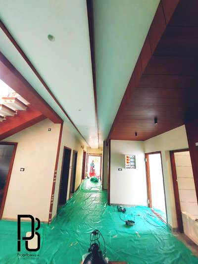 #FalseCeiling #ceilingideas #InteriorDesigner #Architectural&Interior #foyerdesign #diningarea #designs@progettodesigns9037059910...