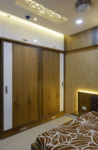ഹിന്ദി Carpenters Mob: 99272 88882 
I work only in labour rate carpenter available in all Kerala https://wa.me/919927288882