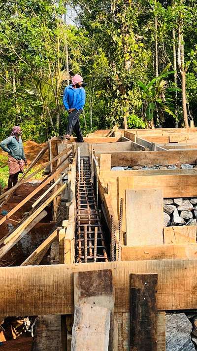 #newconstructions  #HouseDesigns  #SmallHomePlans  #plinthbeam  #HouseConstruction  #Contractor  #KeralaStyleHouse  #ketalahomedesigner  #Wayanad  #kalpetta  #Labourers   #CivilEngineer