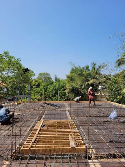 Rajesh Rekha Residence Slab Casting
 #slab #roof #concrete_casting #Architect