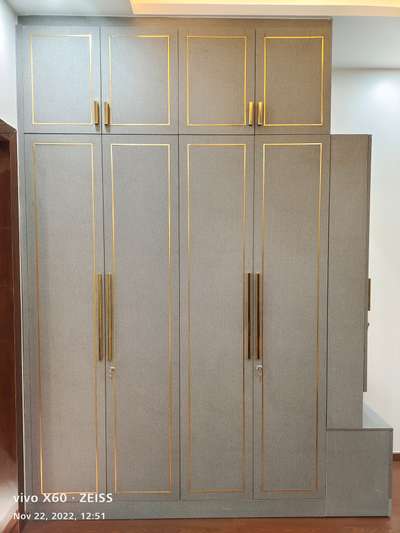 #modularwardrobe #DLF #MasterBedroom #BedroomDesigns #2bhk #apartmentdecor #metalfuniture #merino #hettich #4DoorWardrobe