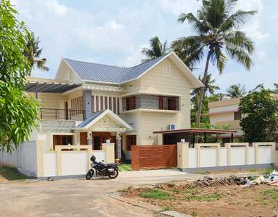 complted project @palakkal thrissur,2250 sq full interior,
4bhk