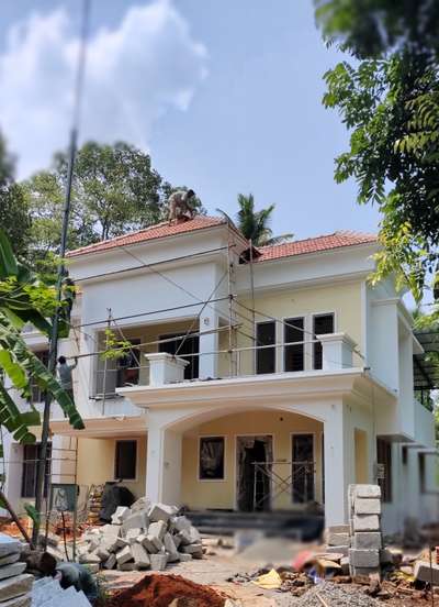 colonial house nearing completion
3200 Rs/ sqf including interior, landscaping and compound wall
location :- Kottayam
area :-  2500 sqf
