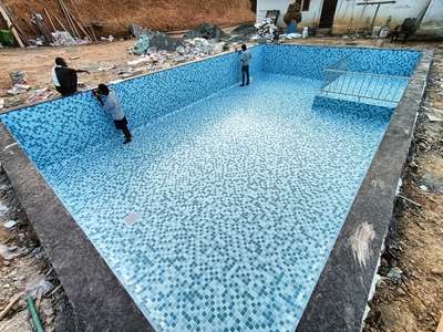 Using Procelin tiles for complete wall and floor of the swimming pool. #poolconstruction #pool #poolidias #poolDesign #poollight