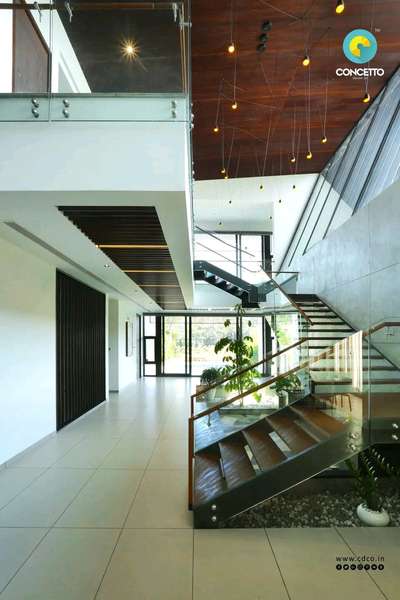 #InteriorDesigner #StaircaseDecors #premiumhouse #premiumproduct #best_architect #bestinteriordesign #GlassHandRailStaircase #architecturedesigns #Architectural&nterior #bestquality #interiorstylist #architecture_best #bestfurniture #DecorIdeas #interiorarchitecture
