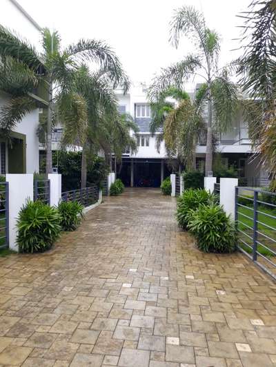 gated villa for sale 4.24cent land 
1850 sqft 4 bedroom attached asking 85lk