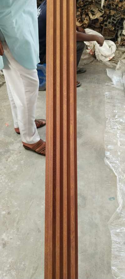 aluminium lower s wooden profile. 

9416264342